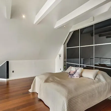 Three-bedroom Holiday In V Dom wakacyjny