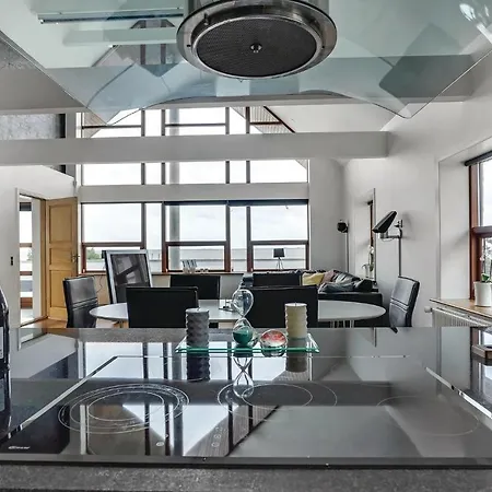 Dom wakacyjny Three-bedroom Holiday In V